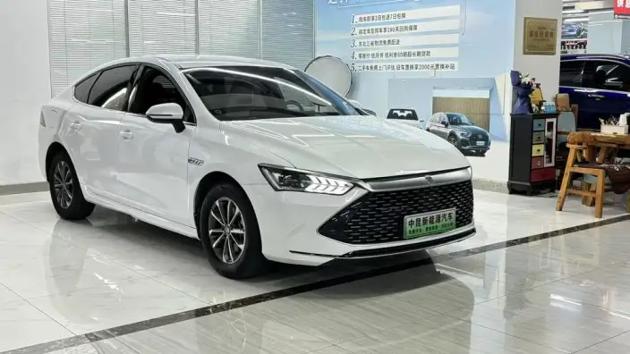 BYD Qin PLUS DM 2023 Model DM-i Champion Edition 55KM Leading Model – фото 3