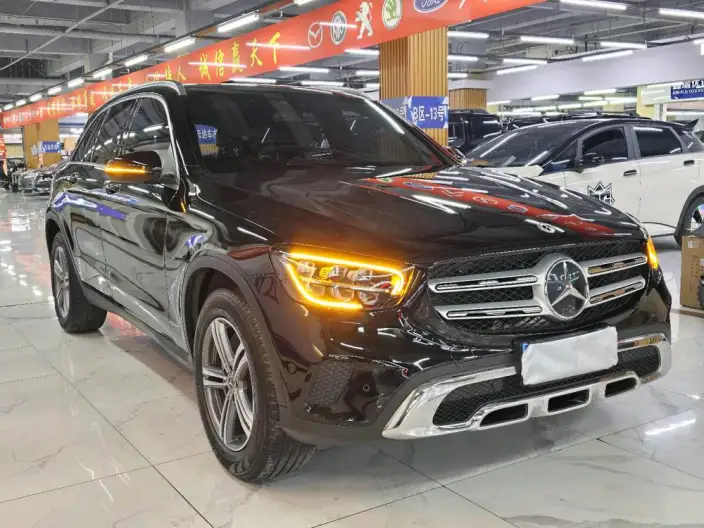 Mercedes-Benz GLC 2021 Model GLC 260 L 4MATIC Dynamic Model – фото 3