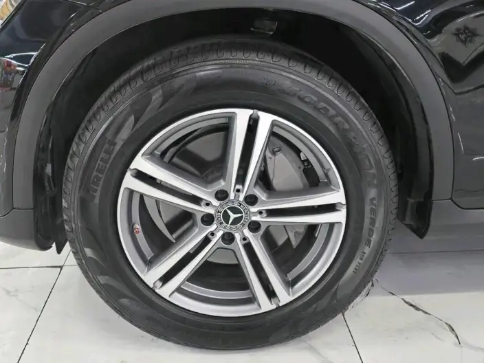 Mercedes-Benz GLC 2021 Model GLC 260 L 4MATIC Dynamic Model – фото 8