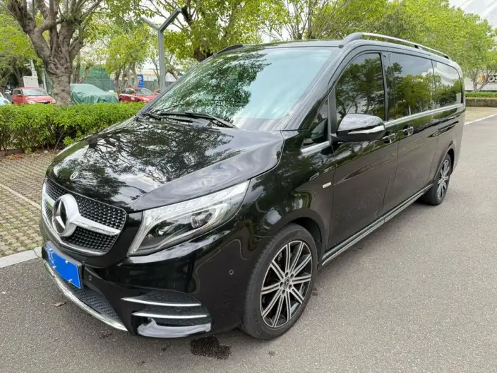 Mercedes-Benz V-Class 2022 Model V 260 L Long wheelbase Deluxe Edition – фото 1