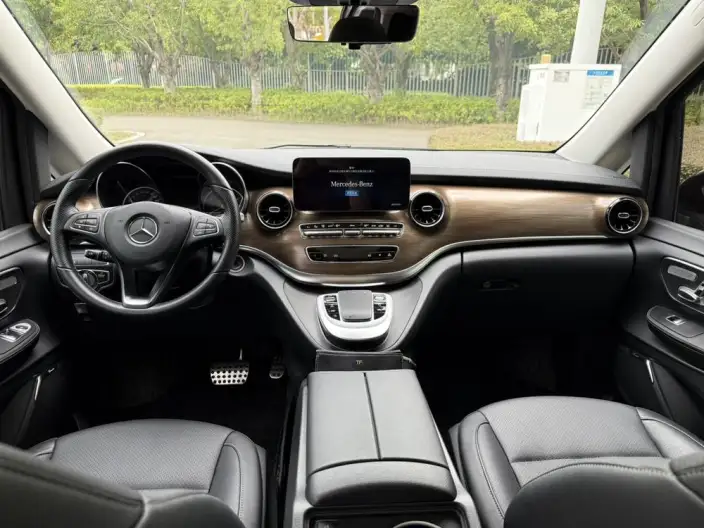 Mercedes-Benz V-Class 2022 Model V 260 L Long wheelbase Deluxe Edition – фото 12