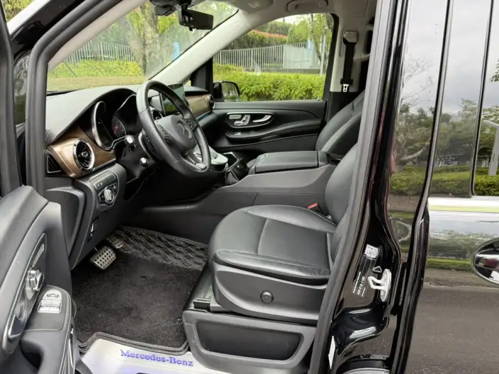 Mercedes-Benz V-Class 2022 Model V 260 L Long wheelbase Deluxe Edition – фото 16
