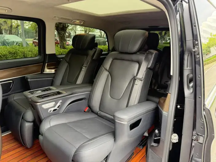 Mercedes-Benz V-Class 2022 Model V 260 L Long wheelbase Deluxe Edition – фото 18