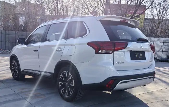 Mitsubishi Outlander 2020 Model 2.4L 4WD Enjoy Edition 5 seat – фото 4