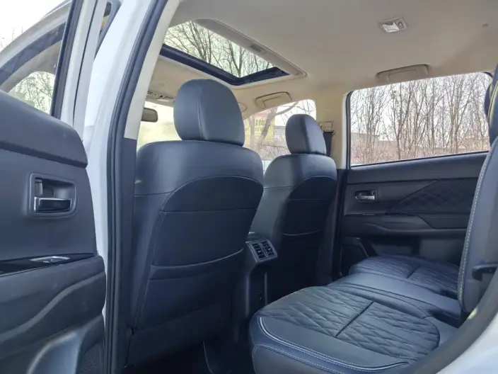 Mitsubishi Outlander 2020 Model 2.4L 4WD Enjoy Edition 5 seat – фото 10