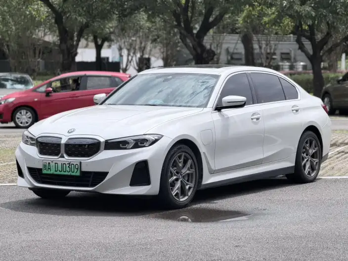 BMW i3 2023 Model eDrive35L – фото 1
