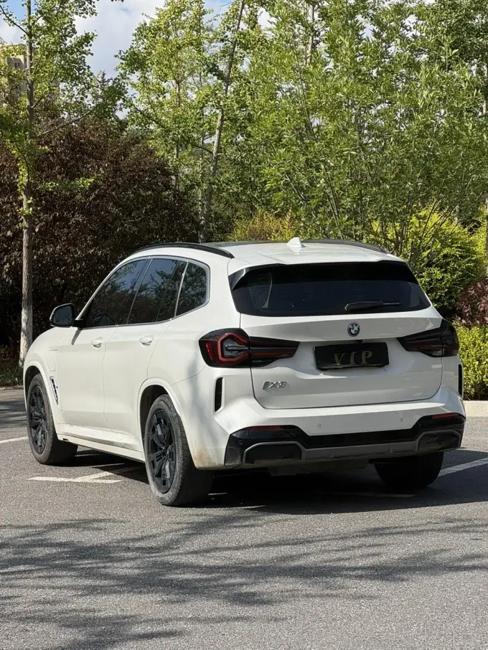 BMW iX3 2024 Model Leading Model – фото 4
