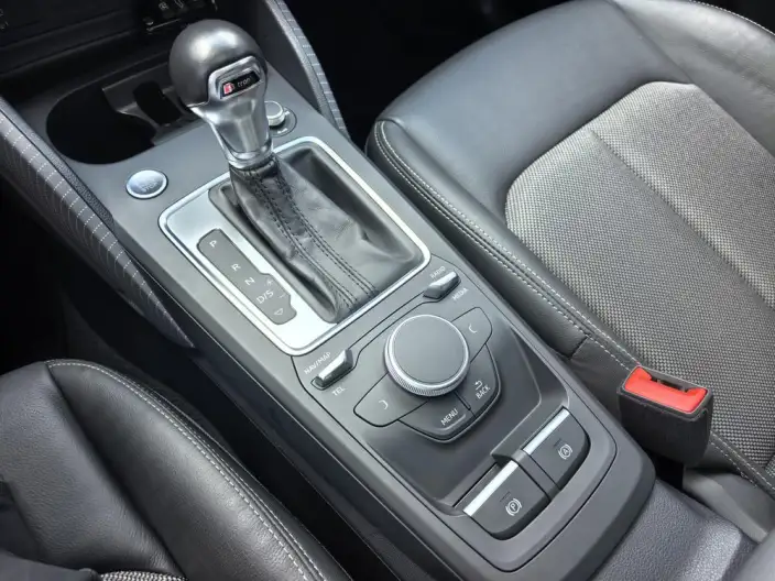 AUDI Q2L 2020 Model 35TFSI Fashion Dynamic Model – фото 12