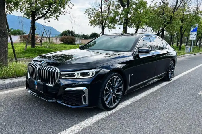 BMW 7 Series 2021 Model 740Li Leading Model M Sports Set – фото 1