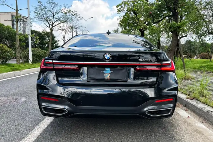 BMW 7 Series 2021 Model 740Li Leading Model M Sports Set – фото 5