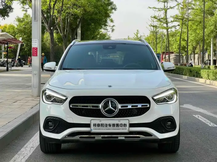 Mercedes-Benz GLA 2022 Model GLA 200 – фото 2