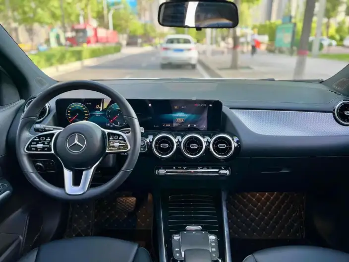 Mercedes-Benz GLA 2022 Model GLA 200 – фото 9