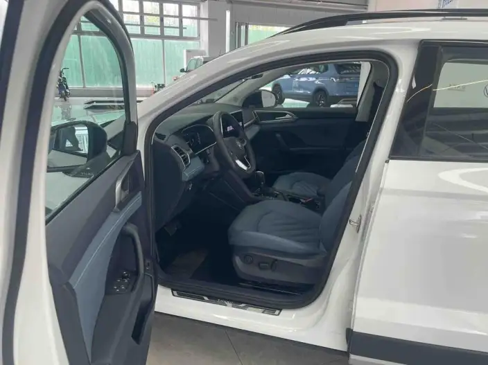 Volkswagen Tharu 2024 Model 300TSI 2WD Crescent Moon Edition – фото 10