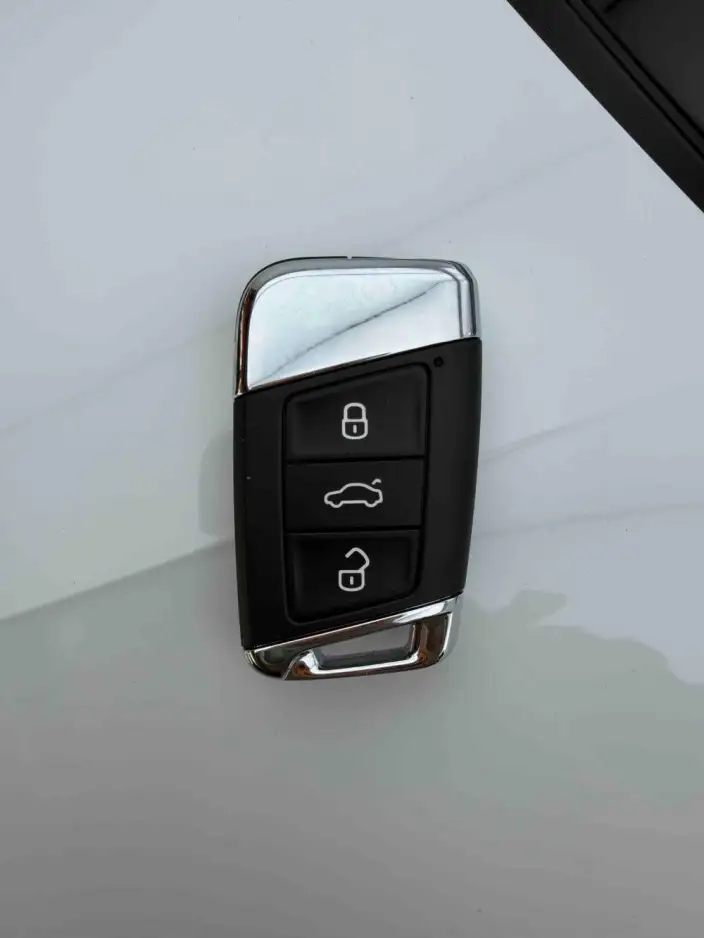 Volkswagen CC 2024 Model 380TSI Eye-catching version – фото 8
