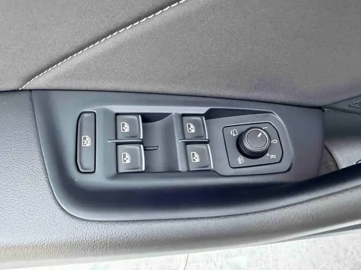 Volkswagen CC 2024 Model 380TSI Eye-catching version – фото 27