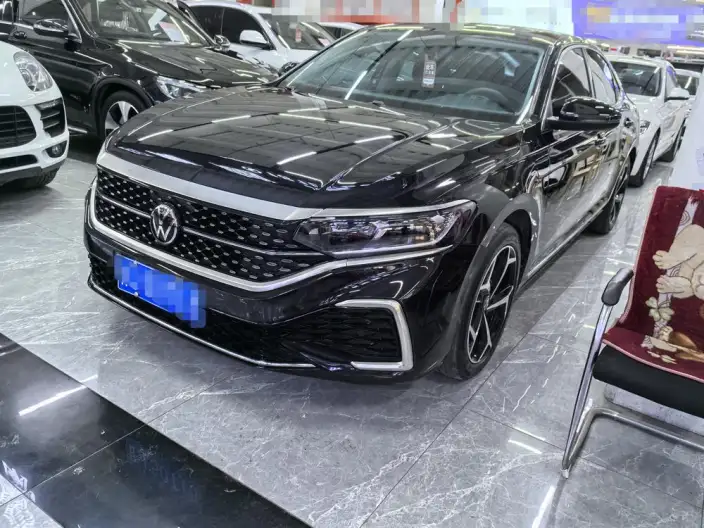 Volkswagen Passat 2023 Model 330TSI Starry sky Elite Edition – фото 1