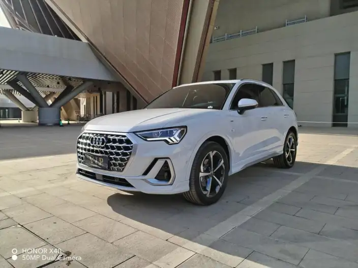 AUDI Q3 2025 Model quattro 45th Anniversary Collector Edition Edition 35 TFSI Fashion Dynamic Model – фото 1
