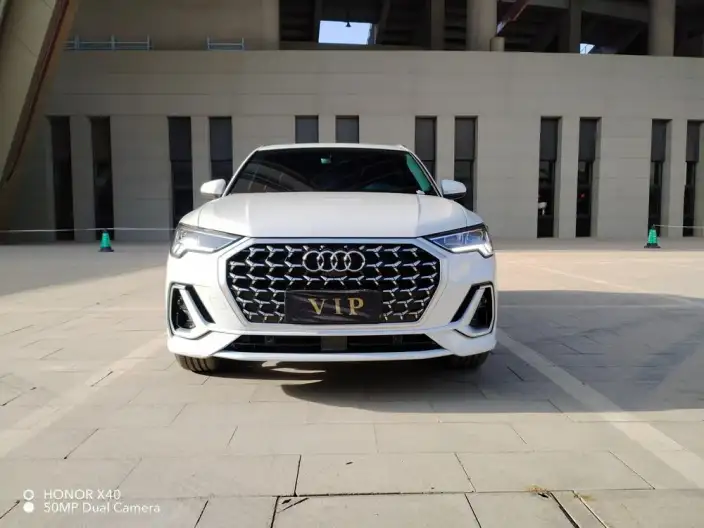 AUDI Q3 2025 Model quattro 45th Anniversary Collector Edition Edition 35 TFSI Fashion Dynamic Model – фото 2