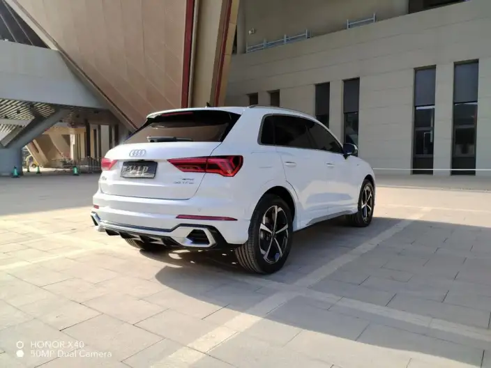 AUDI Q3 2025 Model quattro 45th Anniversary Collector Edition Edition 35 TFSI Fashion Dynamic Model – фото 6
