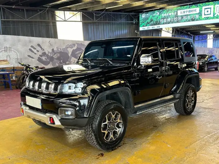 BAIC BJ40 2023 Model 2.3T Automatic 4WD Blade Hero Edition Supreme Model – фото 1