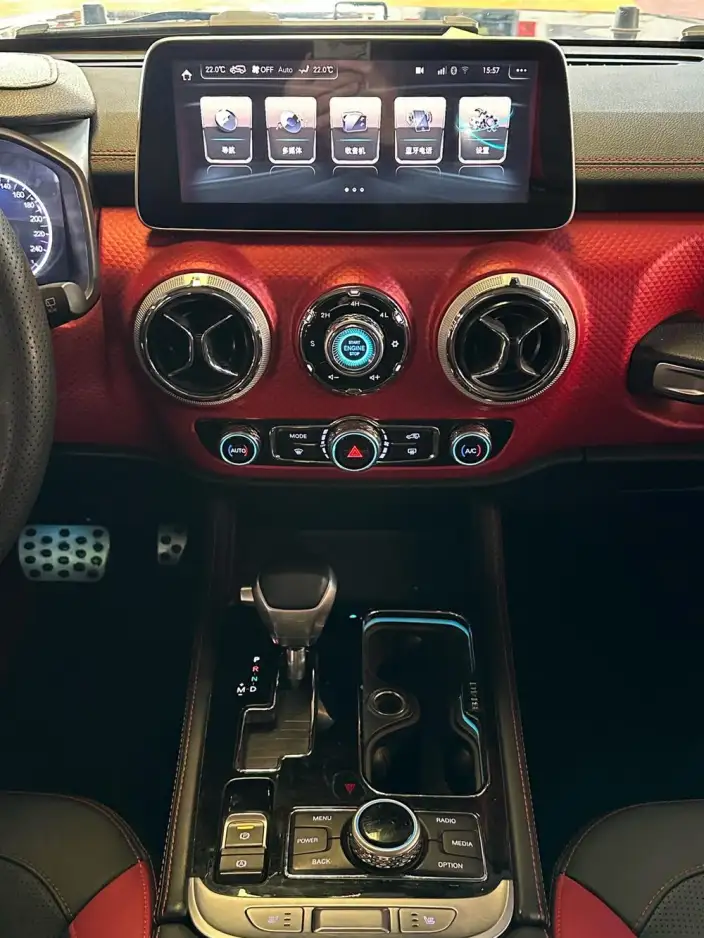 BAIC BJ40 2023 Model 2.3T Automatic 4WD Blade Hero Edition Supreme Model – фото 15