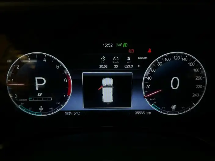 BAIC BJ40 2023 Model 2.3T Automatic 4WD Blade Hero Edition Supreme Model – фото 16