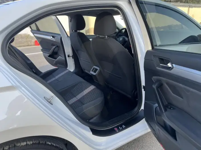 Volkswagen Lamando 2021 Model 230TSI DSG Fashion edition – фото 18