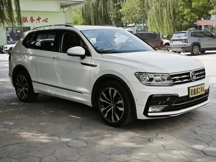 Volkswagen Tiguan L 2021 Model 330TSI Automatic 2WD R-Line Enjoy the version more – фото 3
