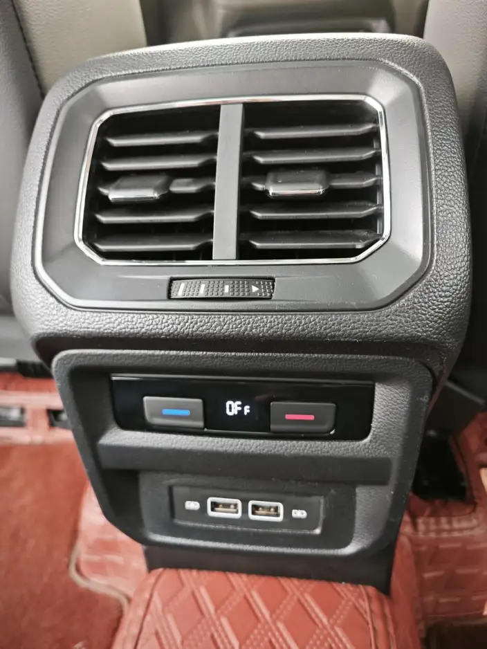 Volkswagen Tiguan L 2021 Model 330TSI Automatic 2WD R-Line Enjoy the version more – фото 14