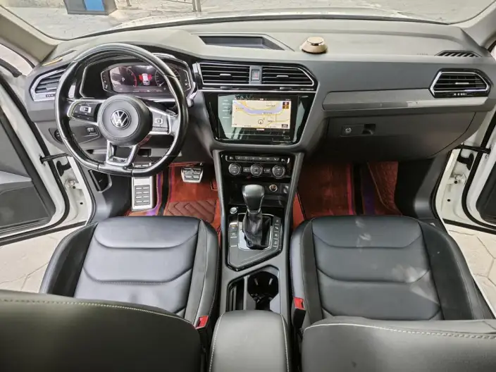 Volkswagen Tiguan L 2021 Model 330TSI Automatic 2WD R-Line Enjoy the version more – фото 19