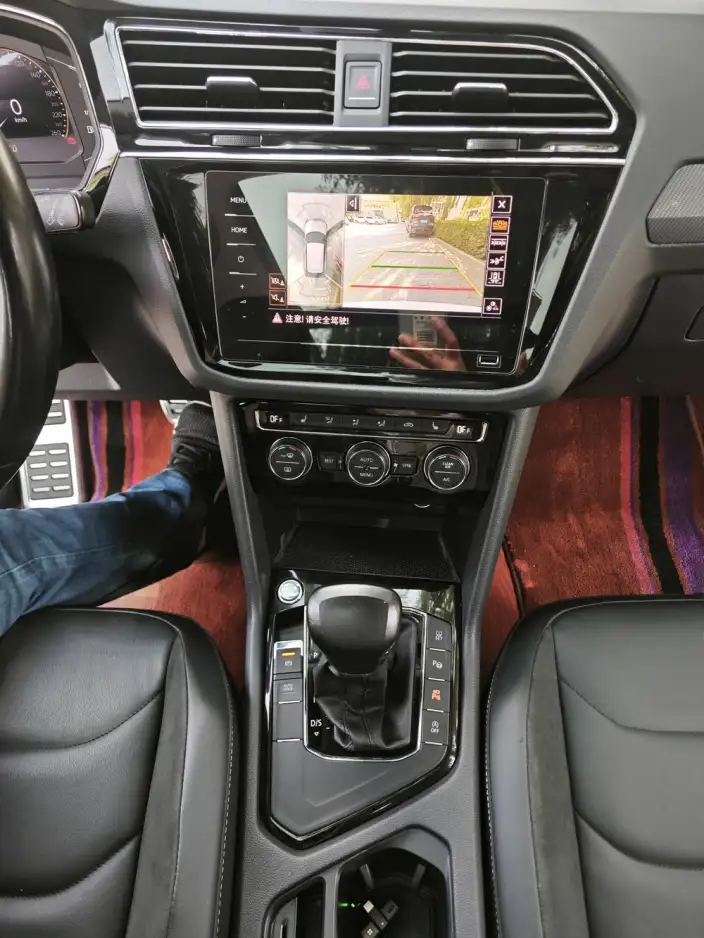 Volkswagen Tiguan L 2021 Model 330TSI Automatic 2WD R-Line Enjoy the version more – фото 24