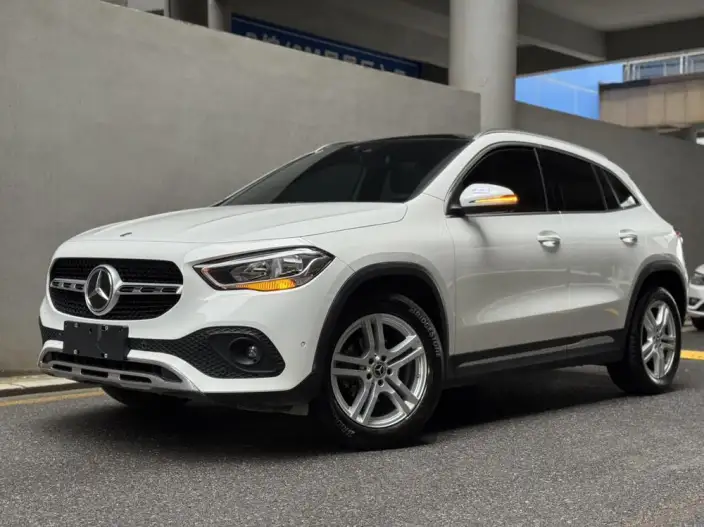 Mercedes-Benz GLA 2022 Model GLA 180 – фото 1