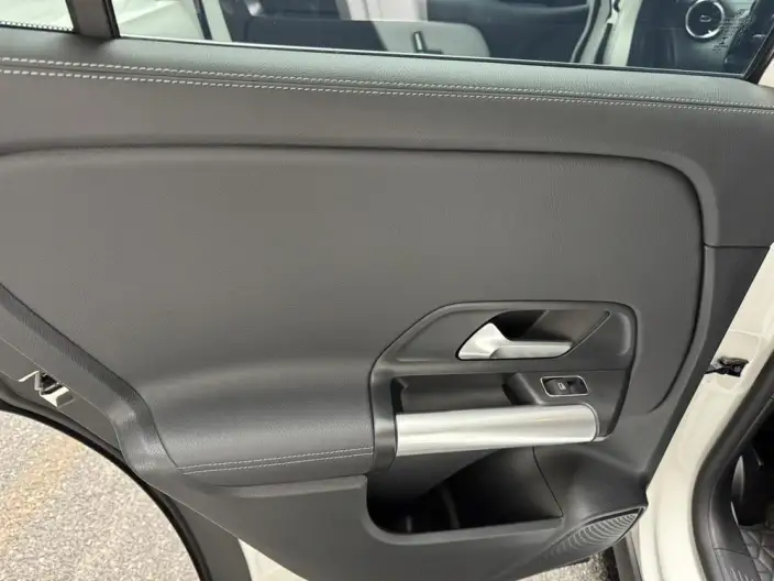 Mercedes-Benz GLA 2022 Model GLA 180 – фото 14