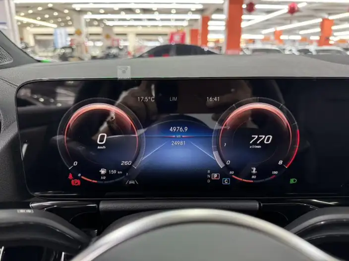 Mercedes-Benz GLA 2022 Model GLA 180 – фото 20