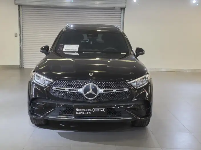 Mercedes-Benz GLC 2023 Model GLC 260 L 4MATIC Luxury Model 5 seat – фото 2