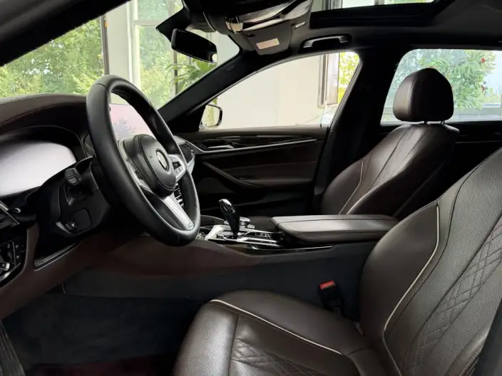 BMW 5 Series 2022 Model Facelift 525Li M Sports Set – фото 19
