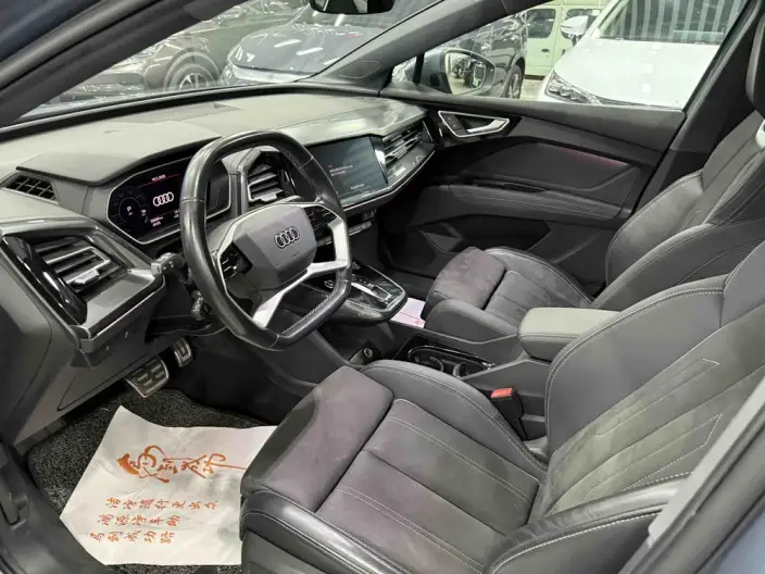 Audi Q4 e-tron 2023 Model 50 e-tron quattro Genesis Edition – фото 8