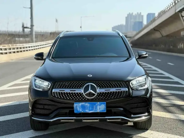 Mercedes-Benz GLC 2020 Model GLC 260 L 4MATIC Luxury Model – фото 2