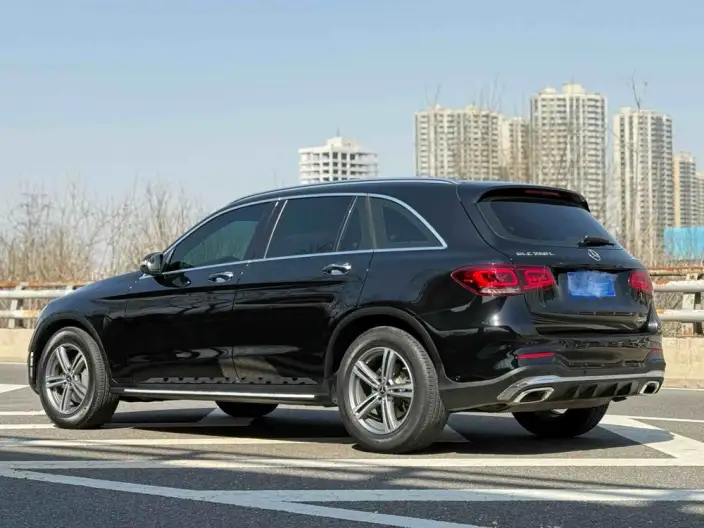 Mercedes-Benz GLC 2020 Model GLC 260 L 4MATIC Luxury Model – фото 5