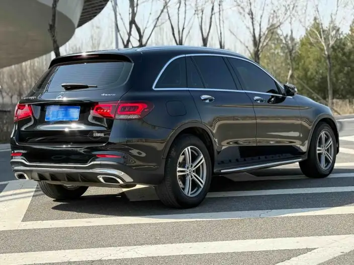 Mercedes-Benz GLC 2020 Model GLC 260 L 4MATIC Luxury Model – фото 7