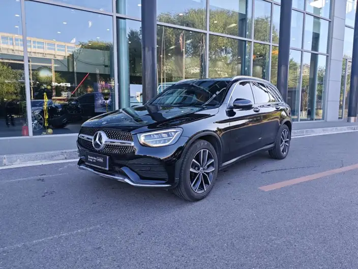 Mercedes-Benz GLC 2022 Model GLC 260 L 4MATIC Luxury Model – фото 1