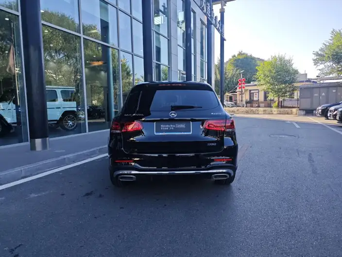 Mercedes-Benz GLC 2022 Model GLC 260 L 4MATIC Luxury Model – фото 4