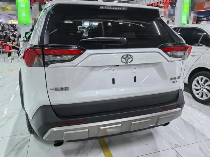 Toyota RAV4 2022 Model 2.0L CVT 4WD Fashion edition – фото 4