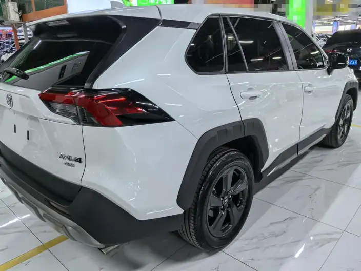 Toyota RAV4 2022 Model 2.0L CVT 4WD Fashion edition – фото 5