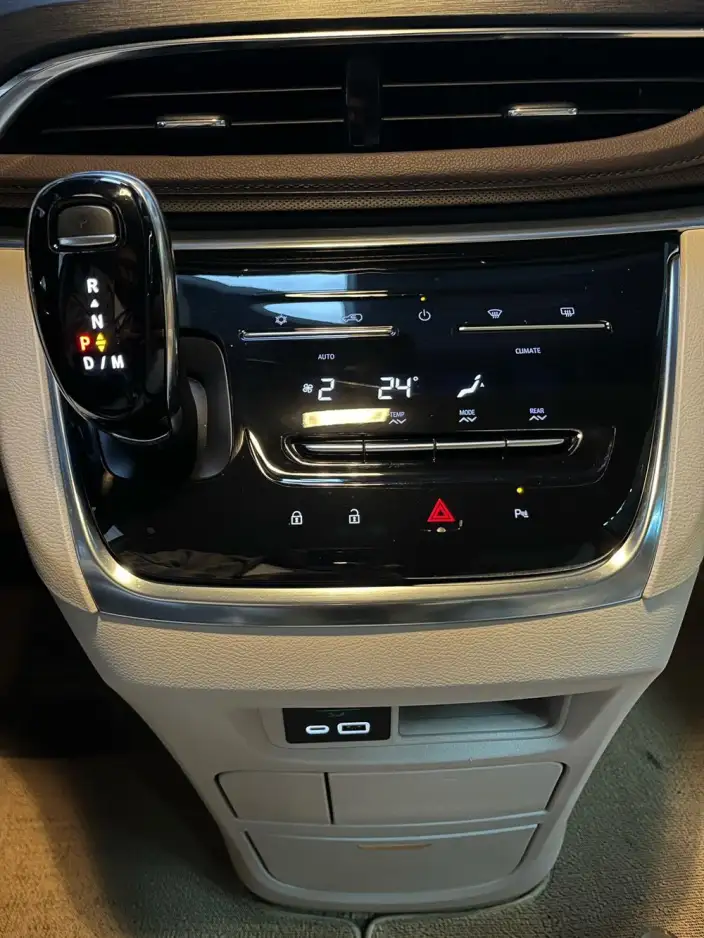 Buick GL8 2022 Model Facelift Business class 2.0T Smart Enjoy Model – фото 14