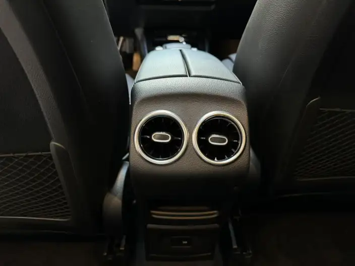 Mercedes-Benz GLB 2021 Model GLB 180 Dynamic Model – фото 11