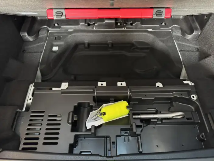 Mercedes-Benz GLB 2021 Model GLB 180 Dynamic Model – фото 15