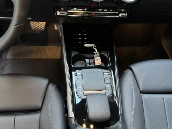 Mercedes-Benz GLB 2021 Model GLB 180 Dynamic Model – фото 20