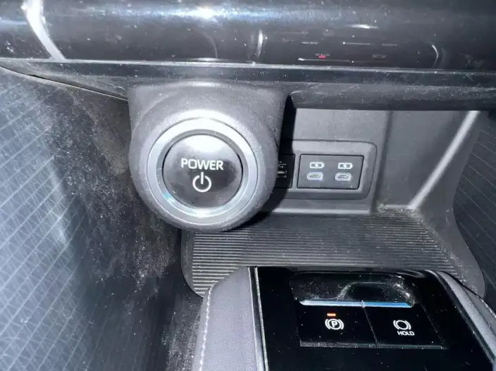 Venza 2023 Model Hybrid 2.5L CVT 2WD Premium Edition – фото 7