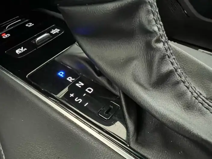 Venza 2023 Model Hybrid 2.5L CVT 2WD Premium Edition – фото 17